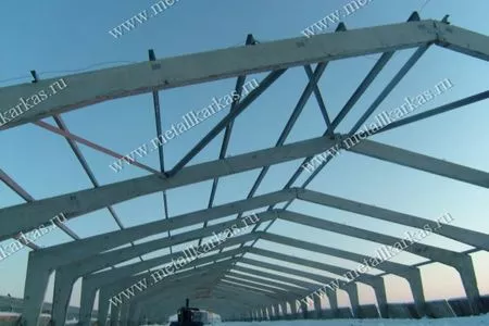 Строительство свинокомплекса «Тамбовский Бекон» 6 корпусов 24х182 м